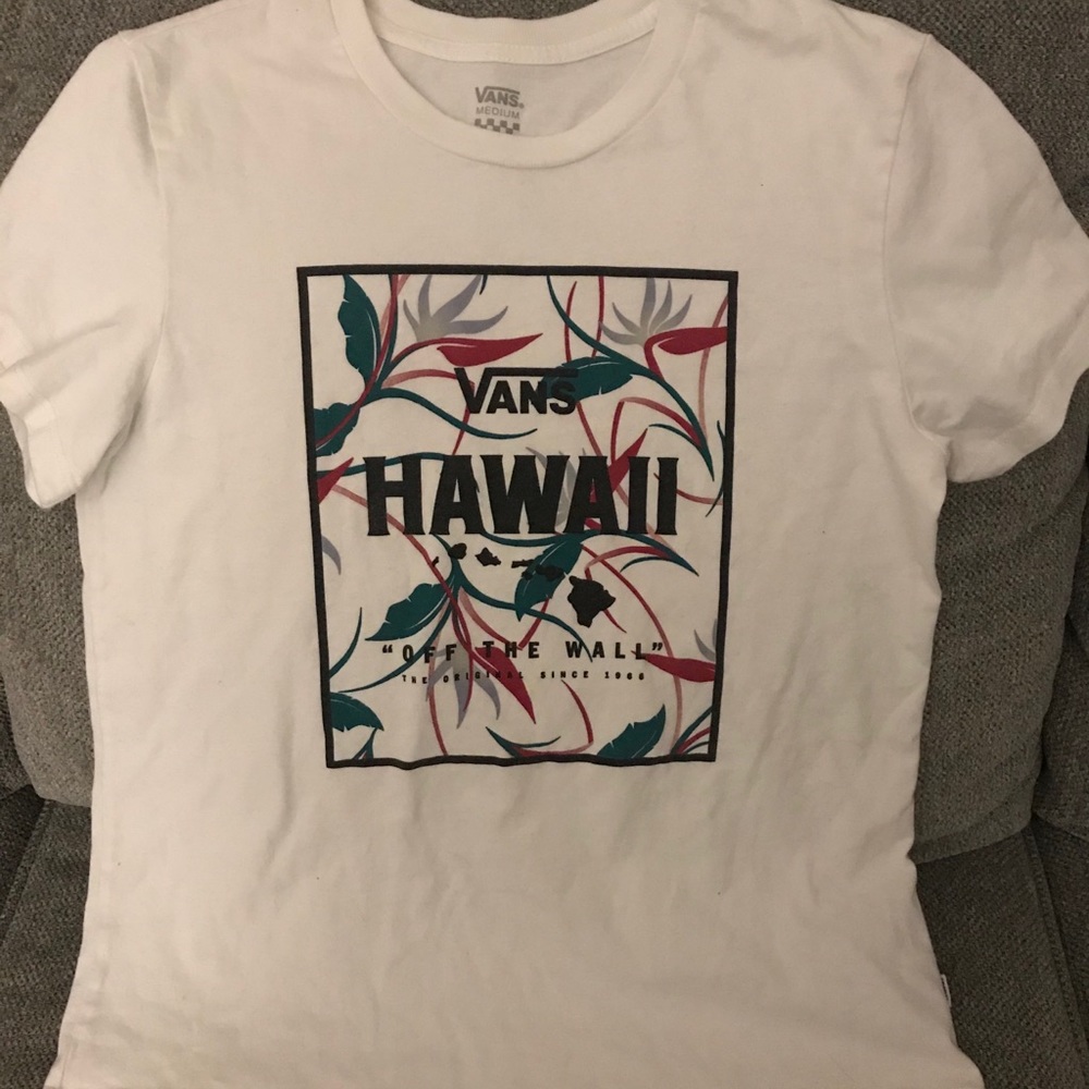 Vans white Hawaii tee shirt size medium